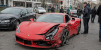 Рэпер Наваи попал в аварию на Ferrari после трагедии с актрисой из клипа