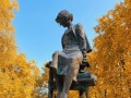 Памятник А.И.Зеленовой