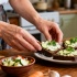 Луковая закуска со сметаной: простой рецепт, который меняет ужин