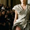 Jean Paul Gaultier показал новую кутюрную коллекцию с андрогинными образами и деконструкцией