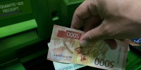 Банкоматы Петербурга начали обмен валюты без карты и паспорта