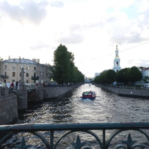 Выставка "Петербургские отражения"