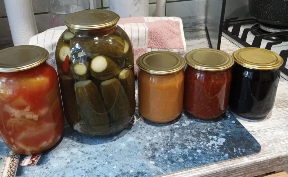 Десять старинных рецептов осенних заготовок: как сохранить урожай и вкус домашних продуктов