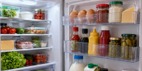 Роспотребнадзор назвал продукты для хранения в дверце холодильника